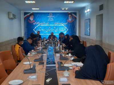 دیدار نماینده عالی دولت در اردستان با رؤوسای شورای دانش آموزی مدارس